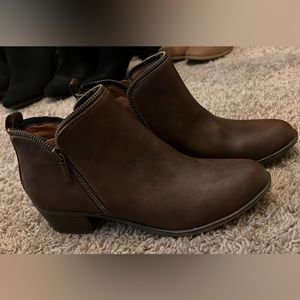 Brown booties, size 7.5, never worn